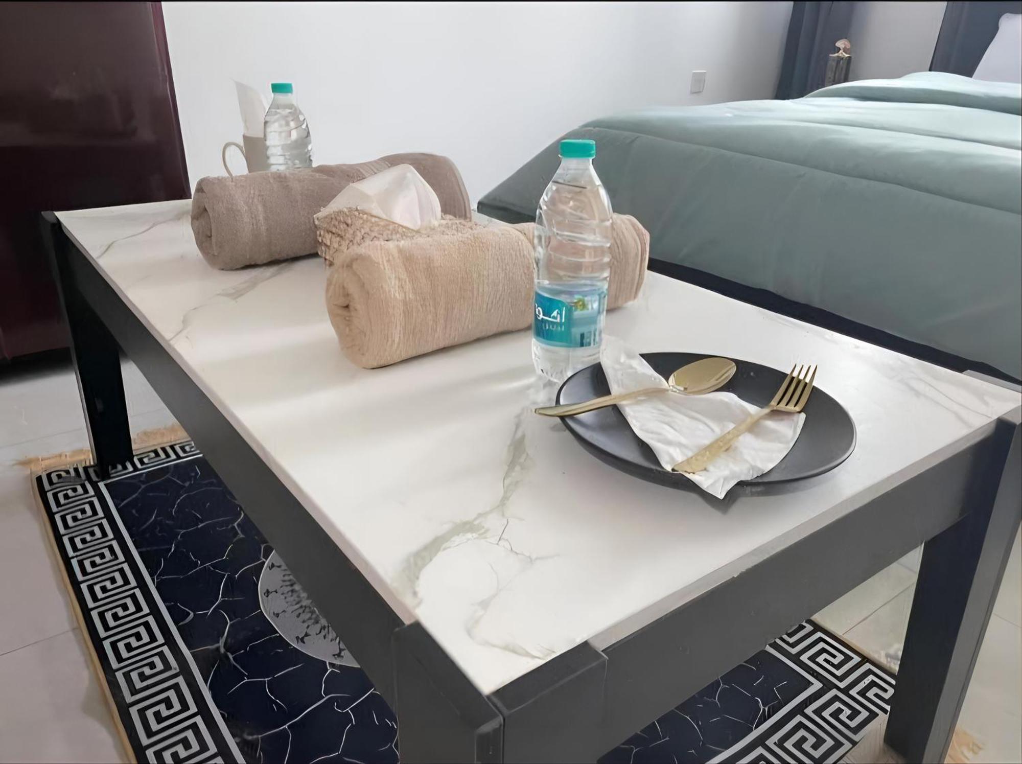 Corniche Street - Extremely Unique Room Abu Dhabi Ngoại thất bức ảnh