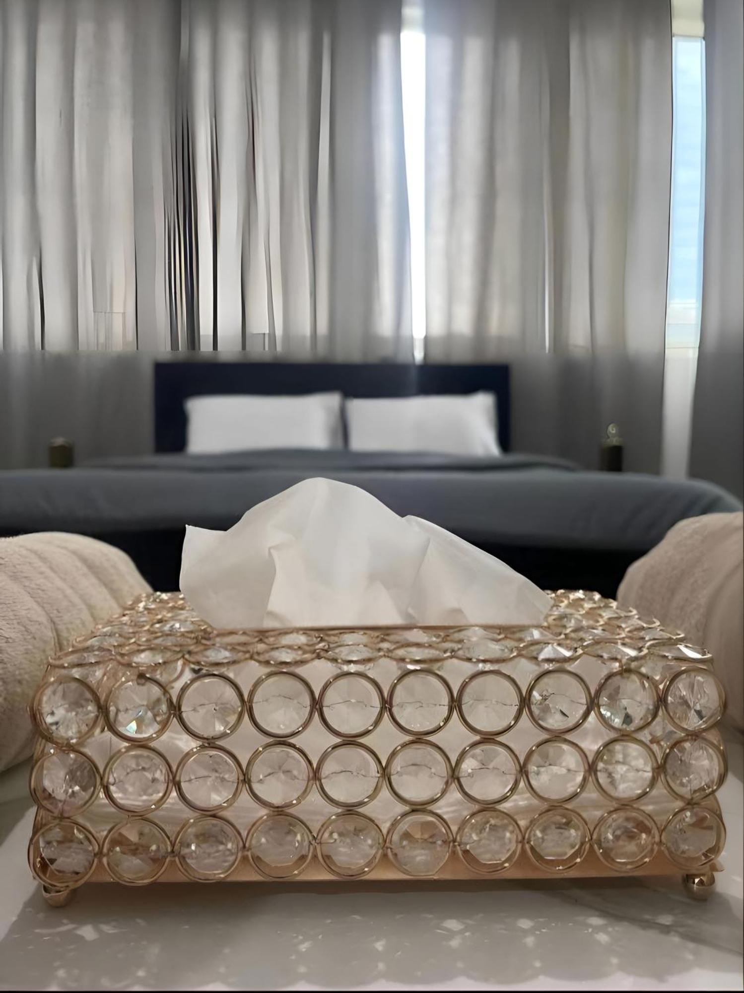 Corniche Street - Extremely Unique Room Abu Dhabi Ngoại thất bức ảnh